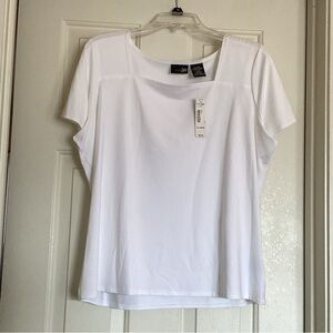 East 5th Essentials - White Short Sleeve Scoop Neck Tee NWT